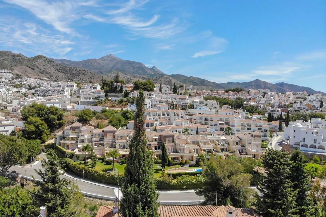 Nerja Paradise Rentals - Villa Topaz